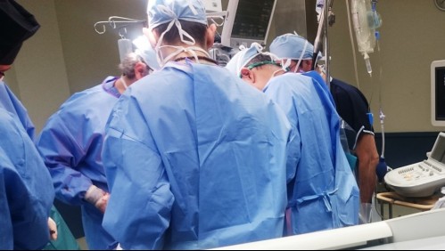 Esta es la bacteria por la que amputaron las piernas a un joven que comió fideos con pollo del día anterior