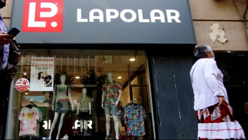 Caso La Polar: Solicitan comisión investigadora por multitienda acusada de vender ropa falsificada