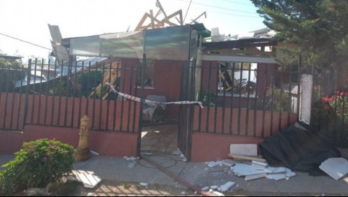 Pareja de adultos mayores resulta lesionada tras explosión de gas que destruyó su casa en Nogales