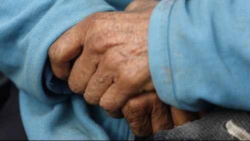 Adulto mayor tenía una pensión de $1 millón, se casó con una mujer joven y bajaron su jubilación a $350 mil