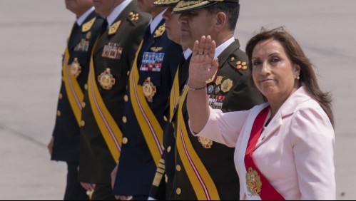 Presidenta de Perú prevé anunciar nuevo gabinete para aplacar crisis política