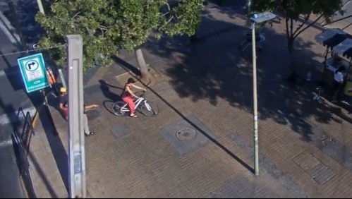 Mujer recupera su bicicleta robada: Coordinó la 'compra' con el propio ladrón que tenía 22 arrestos anteriores