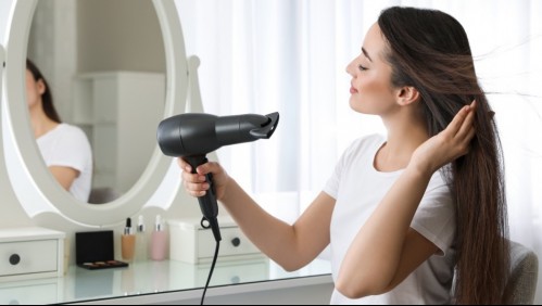 ¿Lo usas a diario? Así es como debes limpiar tu secador de pelo para no dañar tu cabello