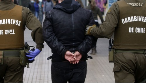 Sujeto golpea en la cabeza con un martillo a su pareja e hijastra tras término de relación