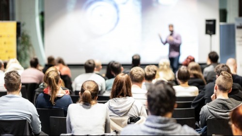 Agencia de Calidad certifica por seis años programa formativo de Ingeniería Comercial de la U. San Sebastián