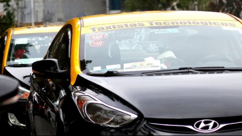 Misterioso taxi dejó a un herido en un Cesfam: Médicos notaron que tenía una bala en la cabeza pero no pudieron salvarlo