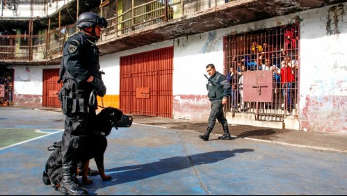 Presos graban mientras le cortan un dedo a otro reo en Colina 2: Estas son las medidas adoptadas por Gendarmería