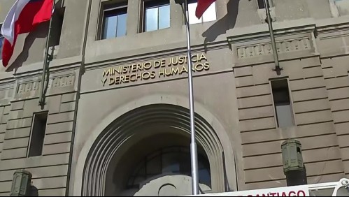 Evacúan dependencias del Ministerio de Justicia por amago de incendio
