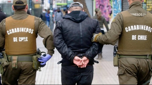 Familia vive noche de terror: Encontraron un ladrón en el living de su casa y fueron encerrados en una habitación