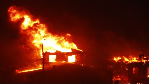 Perdió su casa y su auto por los incendios: 'El fuego empezó muy rápido. Nosotros éramos espectadores'