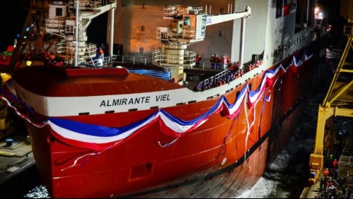 Es el buque más grande construido en Sudamérica: Asmar bota al agua al rompehielos 'Almirante Viel' en Talcahuano