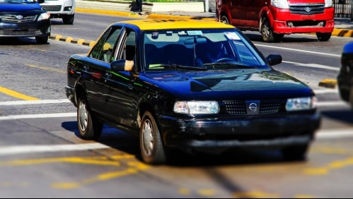 Falso taxista atacaba sexualmente y robaba a sus pasajeras en Santiago