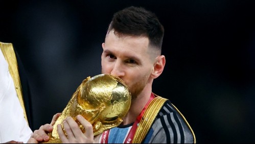 La millonaria oferta que recibió Lionel Messi por el 'bisht' que utilizó al levantar la Copa del Mundo