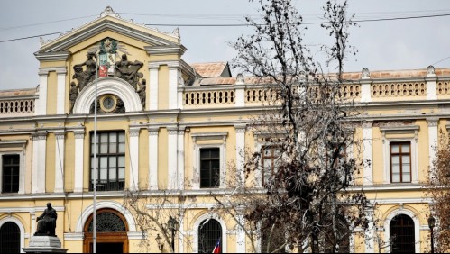 Ministro de Educación condena tesis sobre pedofilia en la U. de Chile: 'Considero graves los hechos'