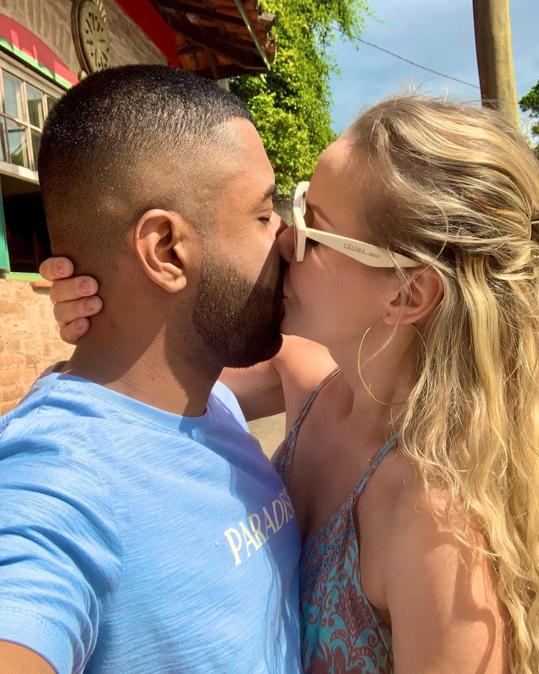 Lola Melnyck y su novio MC MM