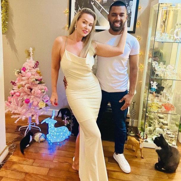 Lola Melnyck y su novio MC MM