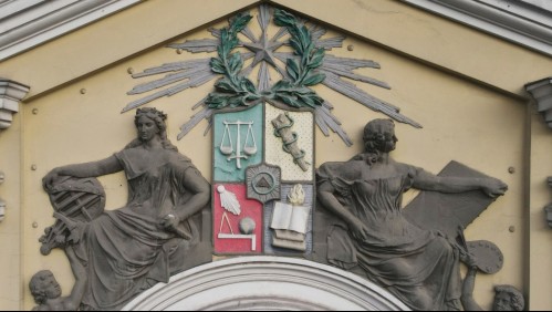 Ahora son archivos restringidos: Universidad de Chile cierra acceso a 'tesis pedófilas'