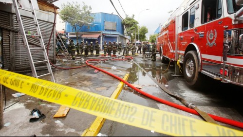 Dos personas quemadas deja explosión por gas en local de Reñaca