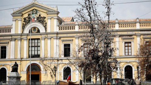 Profesora guía defiende tesis sobre pedofilia pero reconoce que 'el título fue imprudente' y que hubo 'desprolijidad'