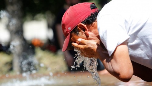 Hasta 33° en Santiago: Emiten alerta meteorológica por altas temperaturas en cinco regiones del país
