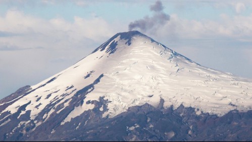 Volcán Villarrica: Amplían a un kilómetro el perímetro de seguridad en torno al cráter