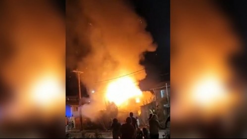Madre e hijo mueren en un incendio en Ovalle y joven queda grave tras lanzarse de un segundo piso