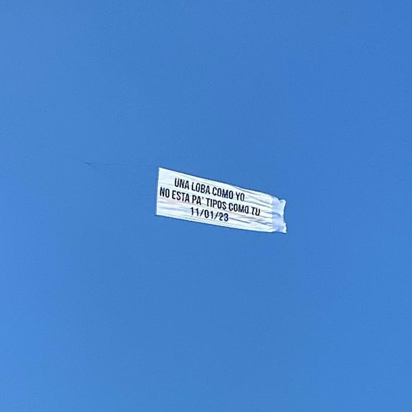 El mensaje que apareció en el cielo del Mar del Plata