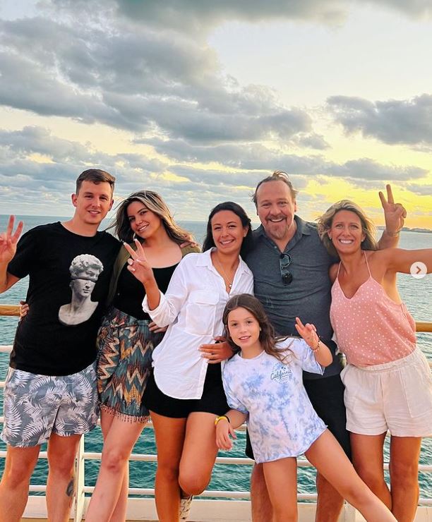 Familia de Maca Tondreau en el crucero