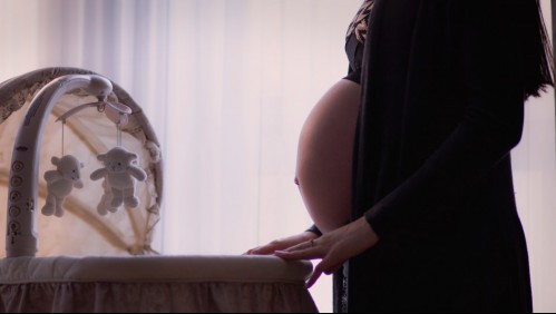 'Me sentí frustrada': Madres que han sufrido complicaciones en cesáreas afirman no haber sido informadas de los riesgos