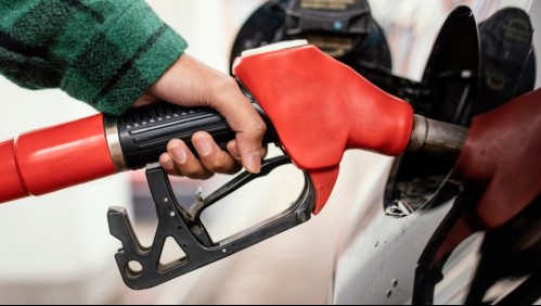 Descuentos de hasta $300 por litro: Revisa las rebajas en bencina disponibles en enero