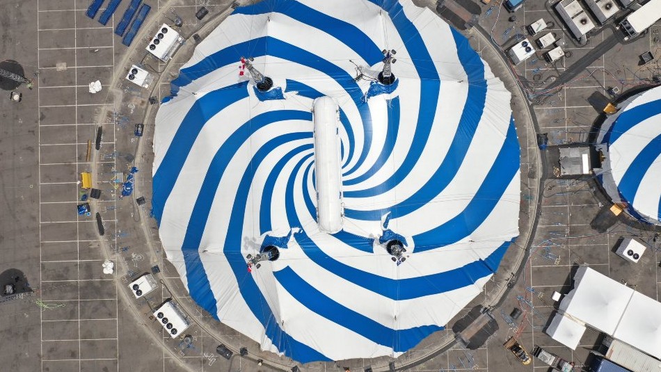 'Bazzar': Cirque Du Soleil alza carpa en Espacio Riesco para dar inicio a funciones de su nuevo espectáculo circense 'Bazzar': Cirque Du Soleil alza carpa en Espacio Riesco para dar inicio a funciones de su nuevo espectáculo circense
