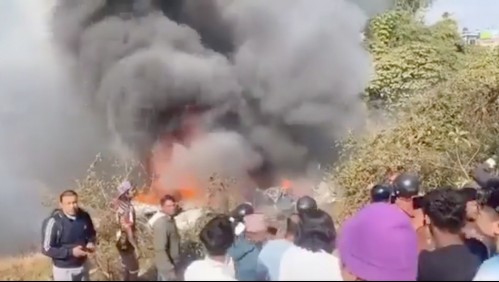 Se accidenta avión en Nepal con 72 personas a bordo