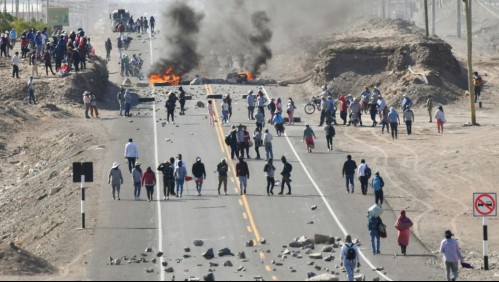 Piden la dimisión de Boluarte: Pese a la ampliación del estado de emergencia continúan los bloqueos de rutas en Perú