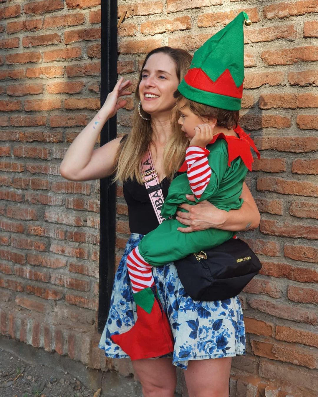 Alison junto a Baltazar