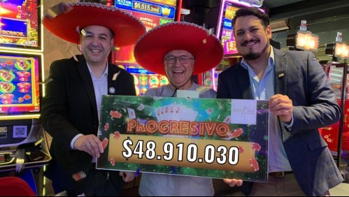 'Quedé aturdido': Hombre gana casi $49 millones en máquina de azar de casino de Coyhaique