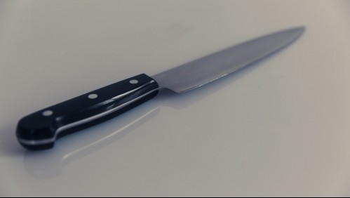 Carabinero dispara a hombre que lo amenazó con cuchillo: Sujeto fue denunciado por golpear a su padre