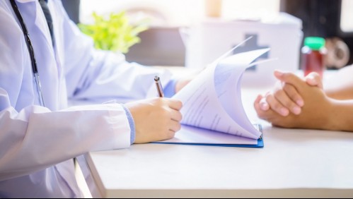 ISP aumenta valores de miles de prestaciones médicas: Aplicaría para partos y tratamientos contra el cáncer