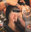 Conoce cómo están relacionadas las peluquerías con el brote de tiña que afecta a la población a lo largo de España. Esta es una infección por hongos que producen incómodos síntomas.