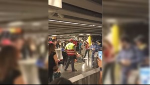Pelea se origina en mall Costanera Center y termina en Metro Tobalaba: Dos jóvenes fueron apuñaladas