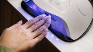¿Peligro con la manicura? Estudio alertó sobre posible cáncer a la piel por secadores de uñas