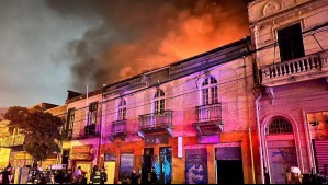 Incendio afecta a inmueble en la comuna de Valparaíso