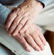 Alertan preocupante falta de médicos geriatras: Más del 30% de la población chilena sería adulta mayor en 2050 Alertan preocupante falta de médicos geriatras: Más del 30% de la población chilena sería adulta mayor en 2050