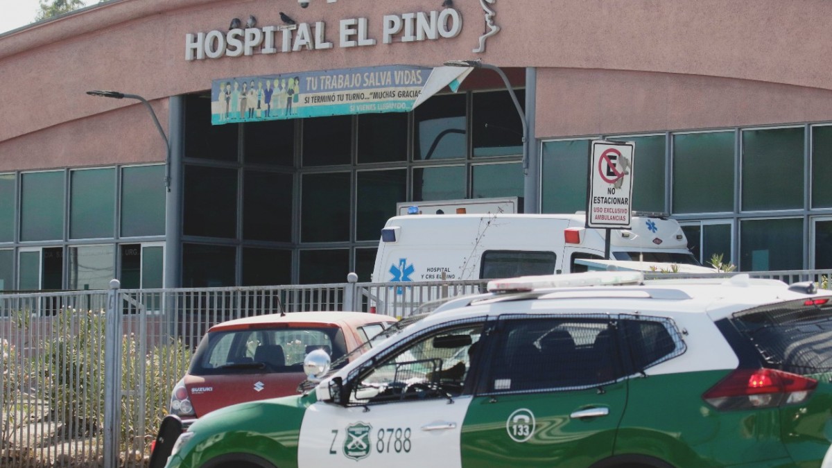 No quisieron dar detalles a Carabineros Cuatro sujetos llegan al