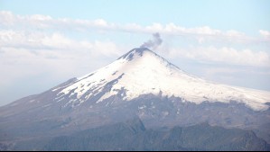 Volcán Villarrica: Determinan 'zona peligrosa' para sobrevolar la zona