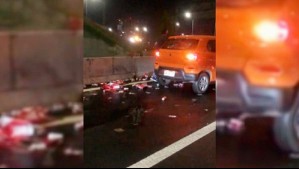 [VIDEO] Camión pierde su carga de cervezas y otros conductores se detuvieron para llenar sus autos