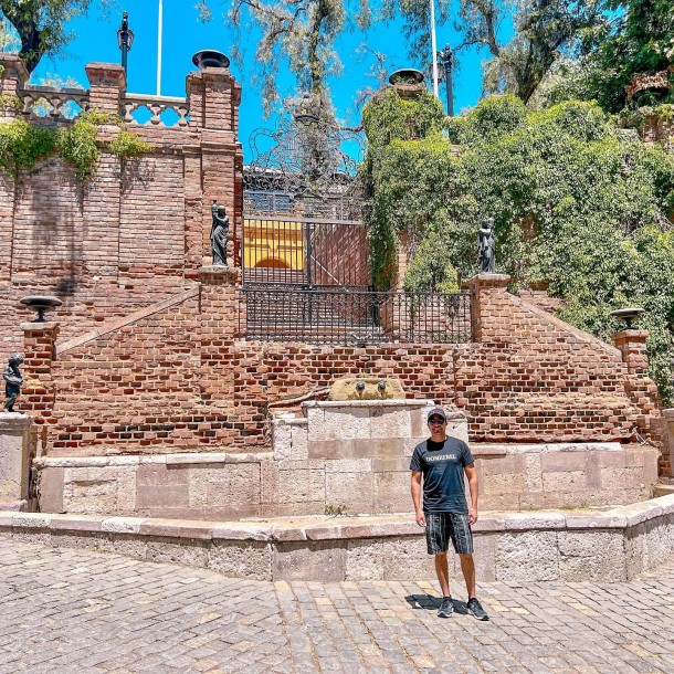 Howie Dorough en el Cerro Santa Lucía