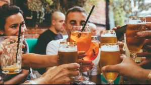 ¿Te pones rojo al beber alcohol? Estos son los problemas de salud que podrías padecer, según un estudio