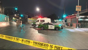 Una persona fallecida y otra en estado grave: Sujeto muere fuera del Metro Cal y Canto por una puñalada en el tórax