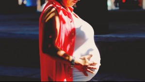 El extraño caso de la mujer que quedó embarazada dos veces en cinco días