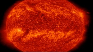 'Es muy curioso': Video de la NASA muestra un inusual desprendimiento de materia solar